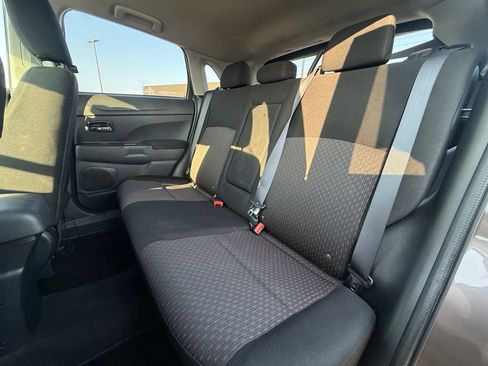 Used 2017 Mitsubishi Outlander Sport ES AWD/4WD image 25
