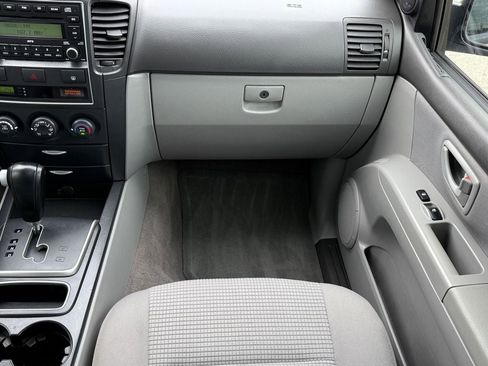 Used 2009 Kia Sorento LX RWD image 15