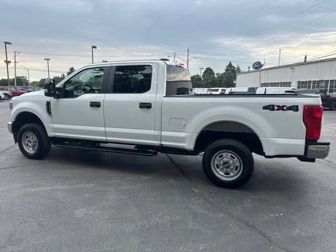 Used 2022 Ford F250 XL w/ Power Equipment Group AWD/4WD image 3