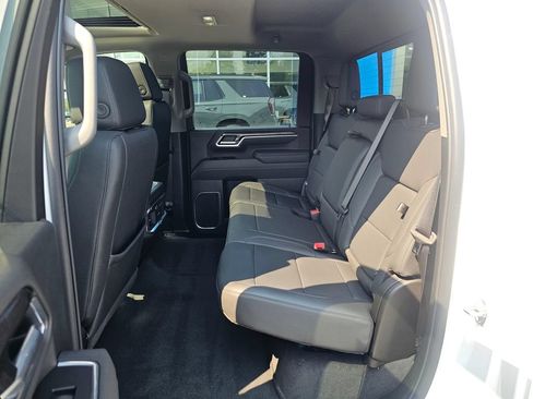 Used 2025 Chevrolet Silverado 2500 LTZ w/ LTZ Plus Package AWD/4WD image 17