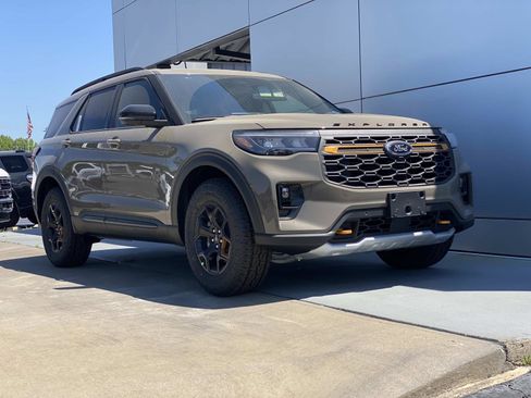 New 2026 Ford Explorer Tremor AWD/4WD image 2
