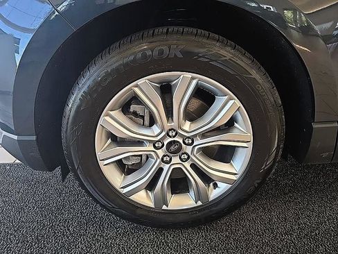 Used 2023 Ford Edge Titanium AWD/4WD image 43