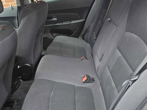 Used 2016 Chevrolet Cruze LT image 5