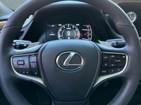 Certified 2024 Lexus ES 350 w/ Premium Package FWD image 11