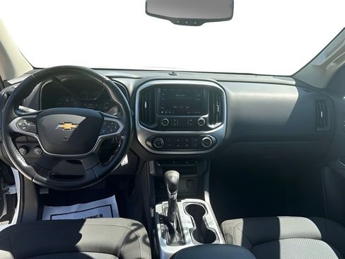 Used 2022 Chevrolet Colorado LT w/ LT Convenience Package AWD/4WD image 10