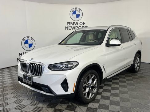 Used 2024 BMW X3 xDrive30i w/ Premium Package AWD/4WD image 3