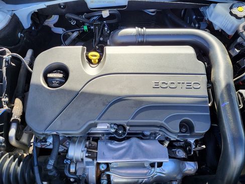 Used 2023 Chevrolet Malibu LT image 19