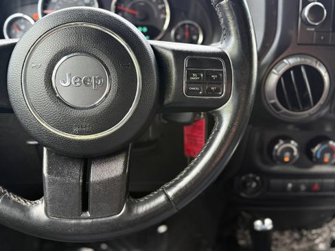 Used 2016 Jeep Wrangler Unlimited Sport w/ Quick Order Package 24S AWD/4WD image 27