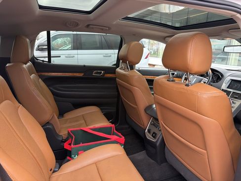 Used 2011 Lincoln MKT AWD w/ 101A Rapid Spec Order Code image 8