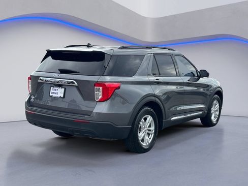 Used 2023 Ford Explorer XLT RWD image 6