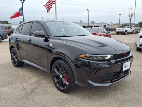 Used 2024 Dodge Hornet R/T Plus w/ Track Pack AWD/4WD image 3