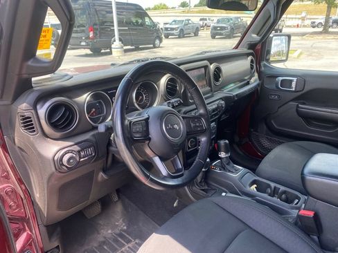 Used 2021 Jeep Wrangler Sport AWD/4WD image 12