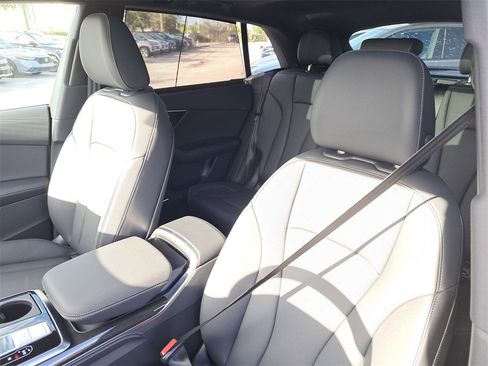 New 2026 Audi Q8 Premium Plus image 16