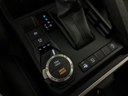 New 2026 Toyota Tacoma Limited AWD/4WD image 18