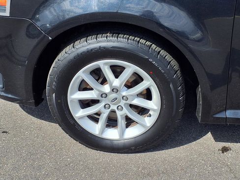 Used 2014 Ford Flex SE image 25
