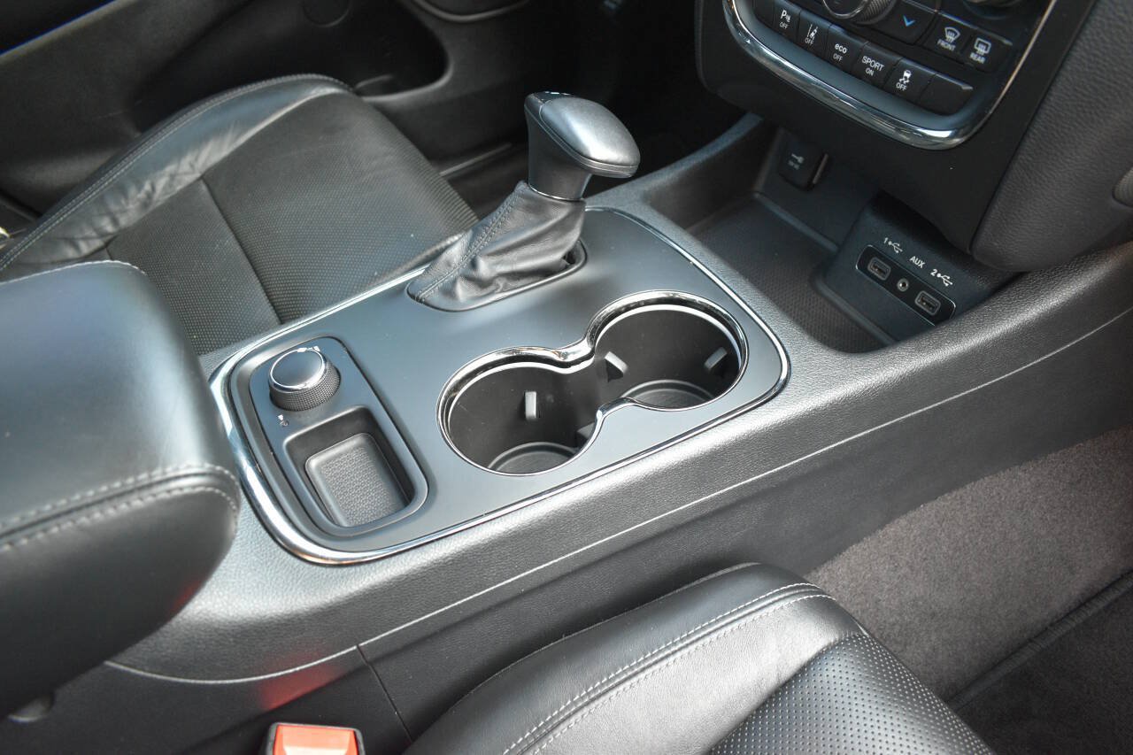 Used 2019 Dodge Durango R/T w/ Technology Group AWD/4WD image 28