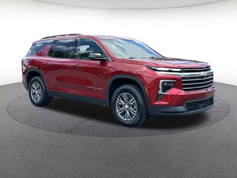 Used 2024 Chevrolet Traverse LT FWD image 8