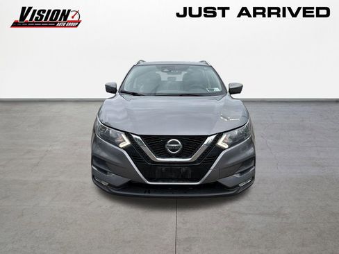Used 2021 Nissan Rogue Sport SV w/ Technology Package AWD/4WD image 2
