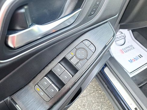 Certified 2024 Nissan Rogue Platinum w/ Platinum Premium Package FWD image 10