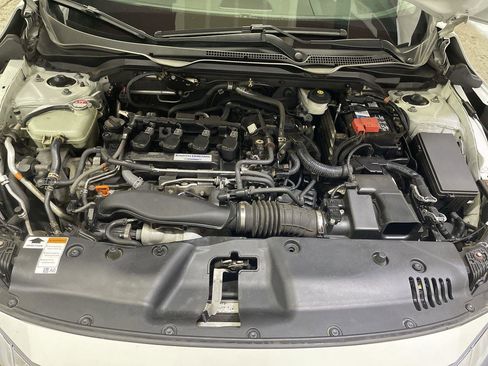 Used 2018 Honda Civic Touring image 25