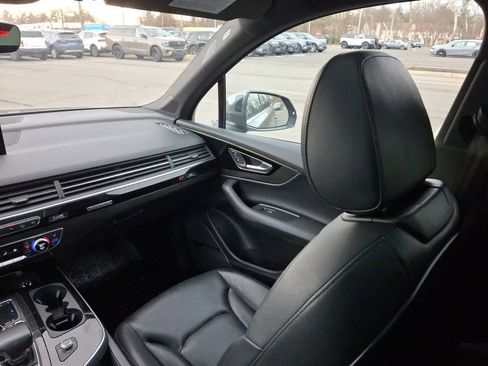 Used 2018 Audi Q7 3.0T Prestige w/ Prestige Package image 11