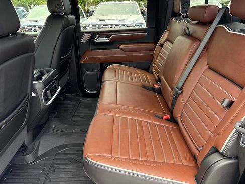 Used 2026 GMC Sierra 3500 Denali Ultimate AWD/4WD image 30