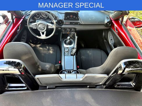 Used 2021 MAZDA MX-5 Miata Club RWD image 30