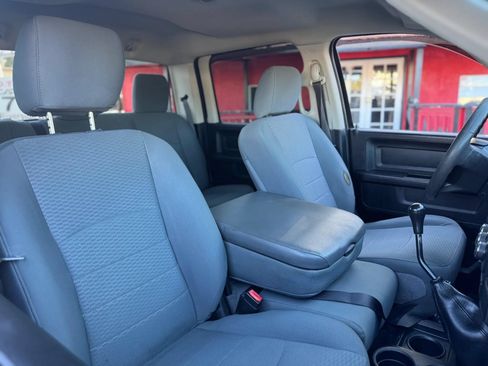 Used 2018 RAM 2500 Tradesman w/ Chrome Appearance Group AWD/4WD image 17