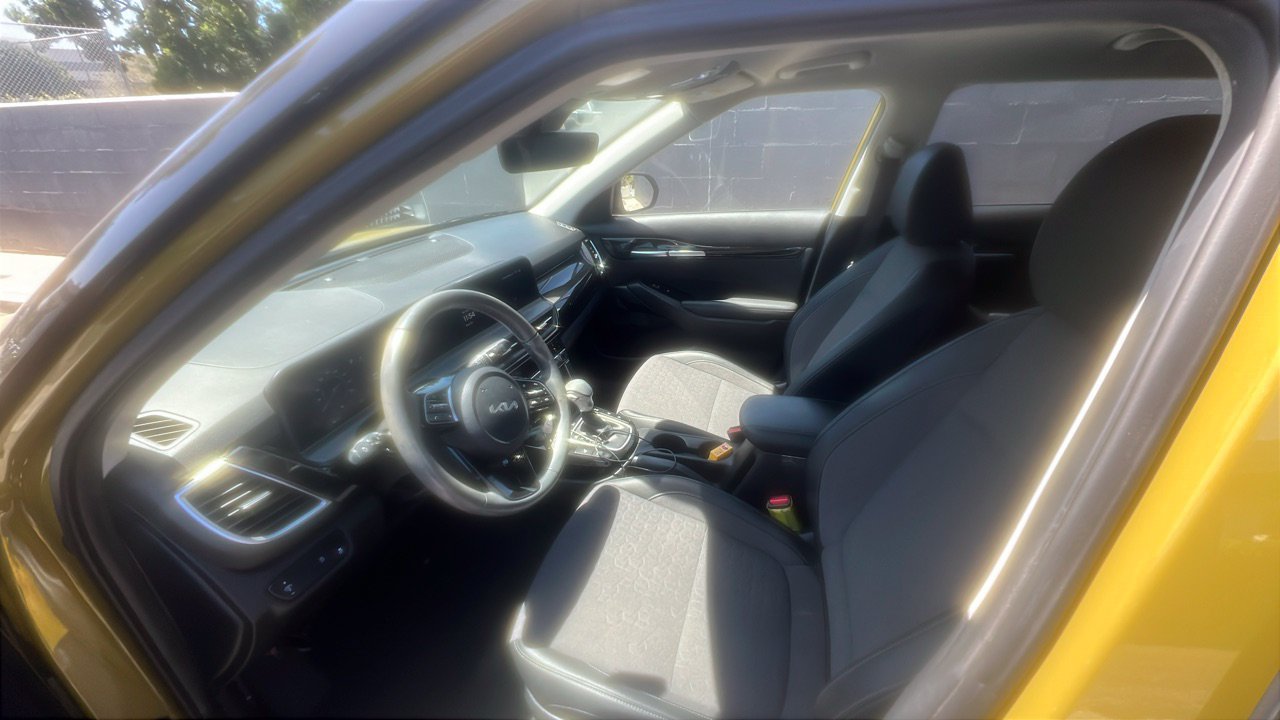 Used 2024 Kia Seltos S AWD/4WD image 9