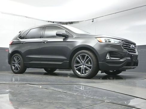 Used 2019 Ford Edge Titanium w/ Cold Weather Package image 36