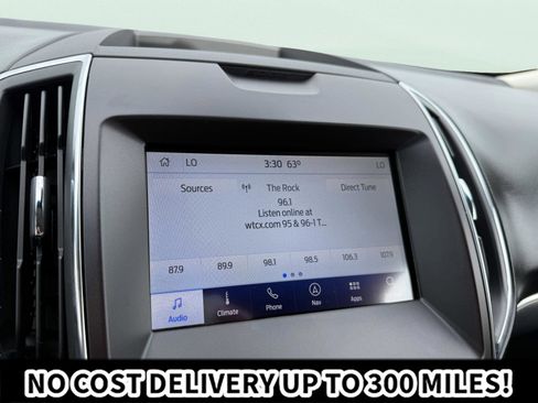 Used 2020 Ford Edge Titanium w/ Equipment Group 301A AWD/4WD image 24