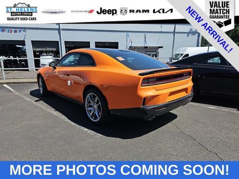 Used 2026 Dodge Charger Scat Pack w/ Wheel & Tire Package AWD/4WD image 5