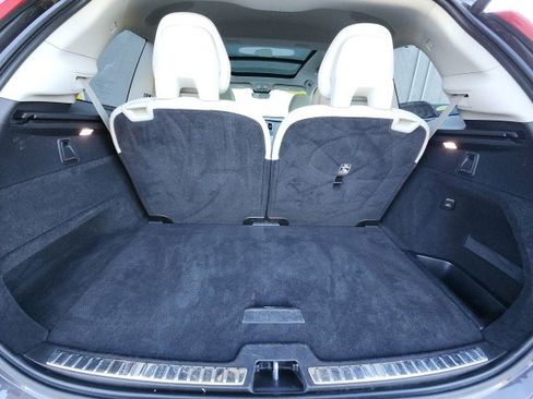 Used 2024 Volvo XC90 B6 Plus image 38