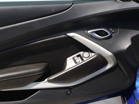 Used 2023 Chevrolet Camaro SS RWD image 12