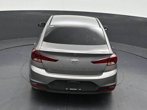 Used 2020 Hyundai Elantra SE FWD image 18