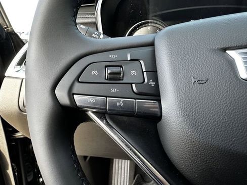 New 2025 Cadillac XT6 Luxury image 15