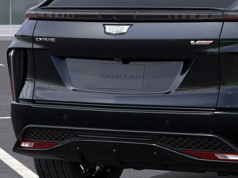 New 2026 Cadillac Lyriq V w/ LPO, Floor Liner Package image 38