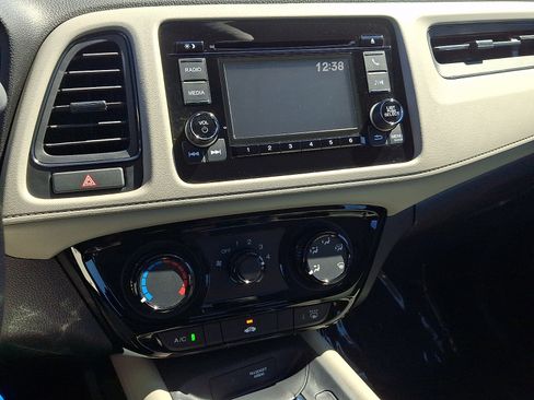 Used 2021 Honda HR-V LX image 19