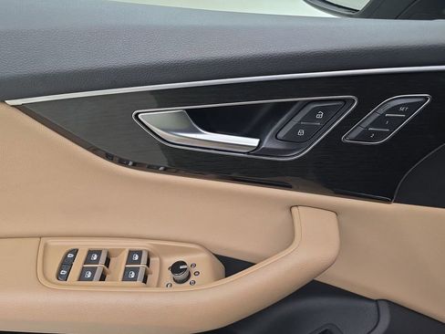 Used 2021 Audi Q8 Premium Plus AWD/4WD image 14