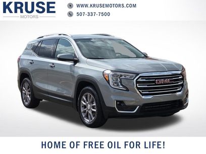 Used 2024 GMC Terrain SLT