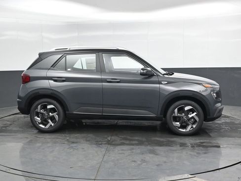 New 2026 Hyundai Venue SEL FWD image 3