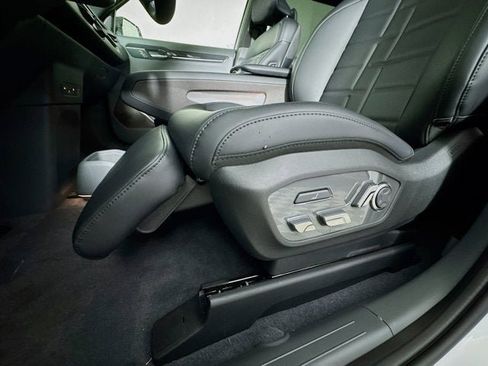 New 2026 Kia EV9 Land w/ Nightfall Edition Package image 35