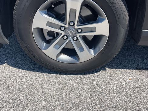 Used 2023 Honda Pilot EX-L image 12