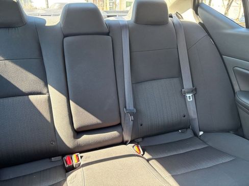 Used 2025 Nissan Altima 2.5 SV image 31