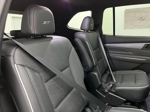 New 2026 Buick Enclave Sport Touring w/ Power Package image 34