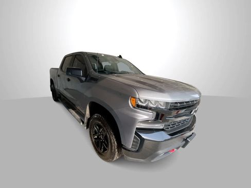 Used 2021 Chevrolet Silverado 1500 LT Trail Boss w/ Convenience Package II AWD/4WD image 2