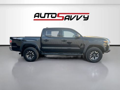 Used 2023 Toyota Tacoma TRD Off-Road w/ Black Out Package (TMS) image 8