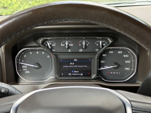 Used 2020 GMC Sierra 1500 SLT w/ SLT Premium Plus Package AWD/4WD image 40