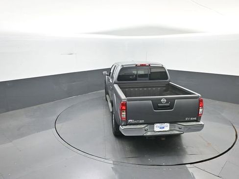 Used 2018 Nissan Frontier SV AWD/4WD image 29