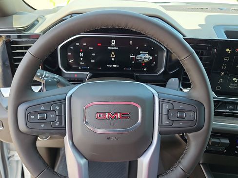 New 2026 GMC Sierra 1500 SLT AWD/4WD image 15